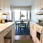 Апартаменты Cozy Near The Center *