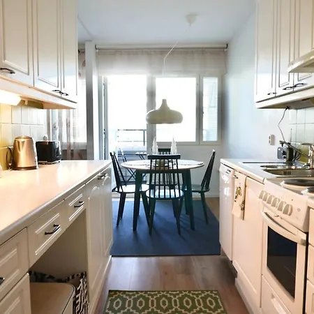 Апартаменты Cozy Near The Center *